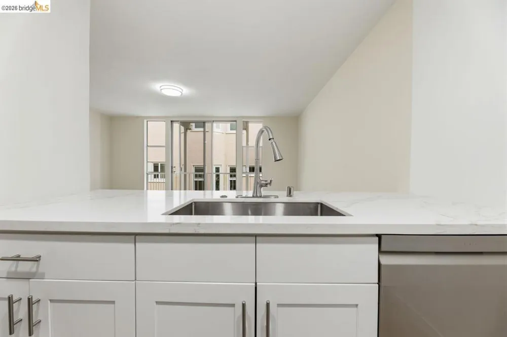 811 York St #237 Oakland, CA 94610