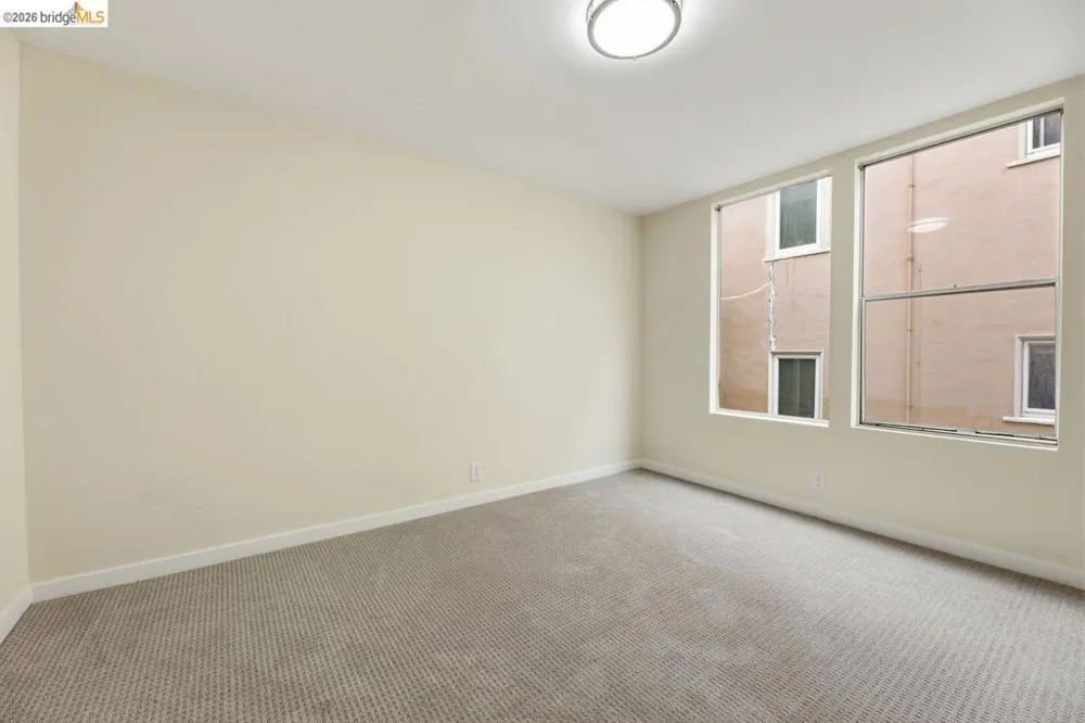 811 York St #237 Oakland, CA 94610