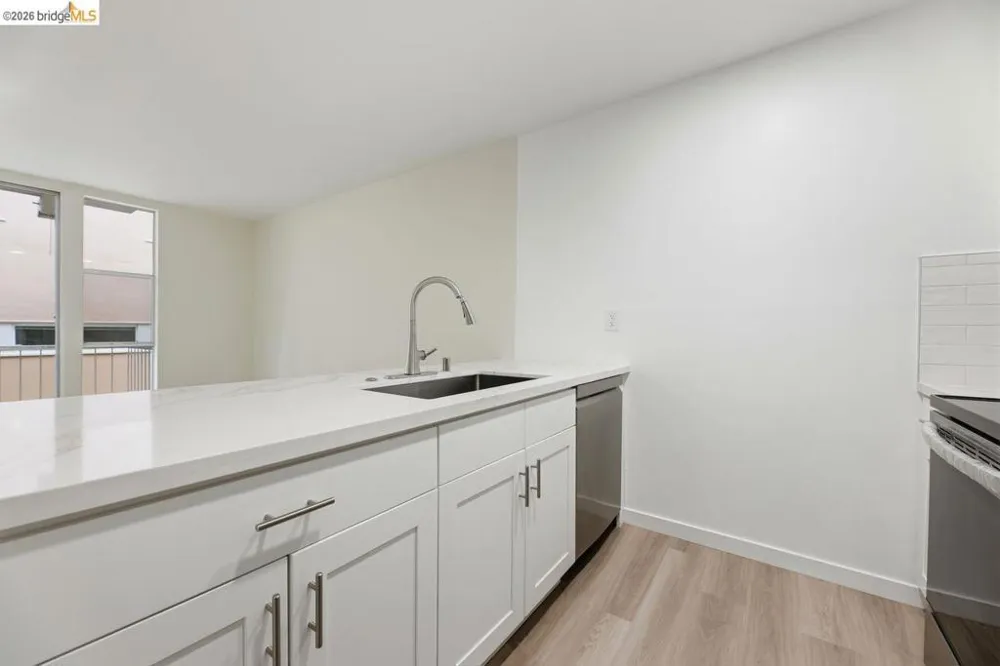 811 York St #237 Oakland, CA 94610