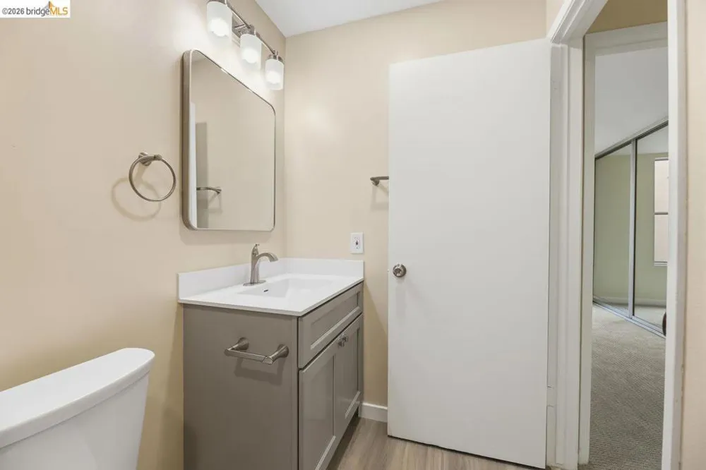 811 York St #237 Oakland, CA 94610