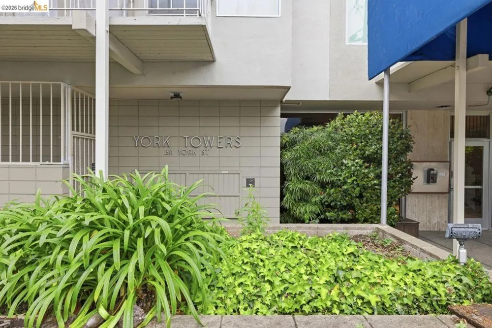811 York St #237 Oakland, CA 94610