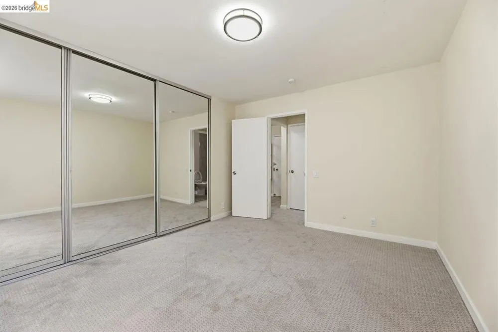 811 York St #237 Oakland, CA 94610
