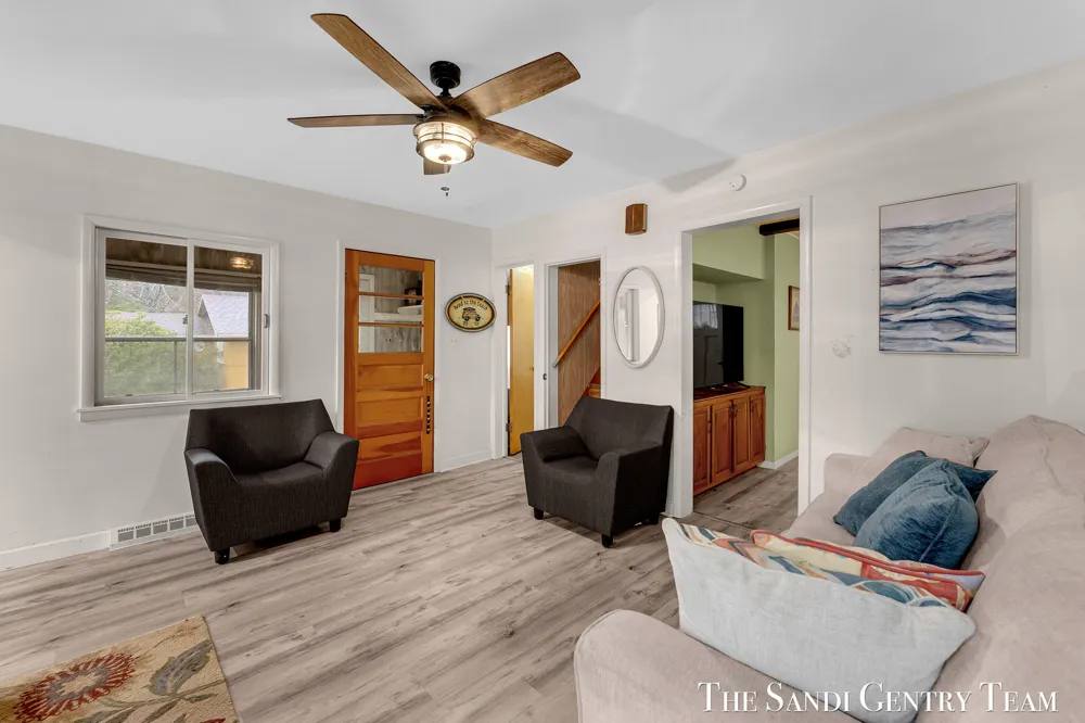 1111 2nd Street Pentwater, MI 49449