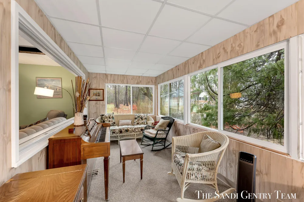 1111 2nd Street Pentwater, MI 49449