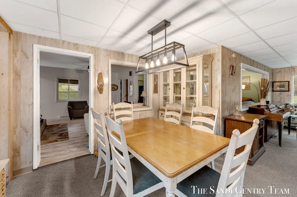 1111 2nd Street Pentwater, MI 49449