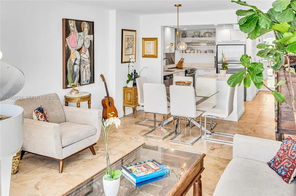1228 West Ave #209 Miami Beach, FL 33139