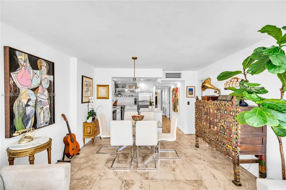 1228 West Ave #209 Miami Beach, FL 33139