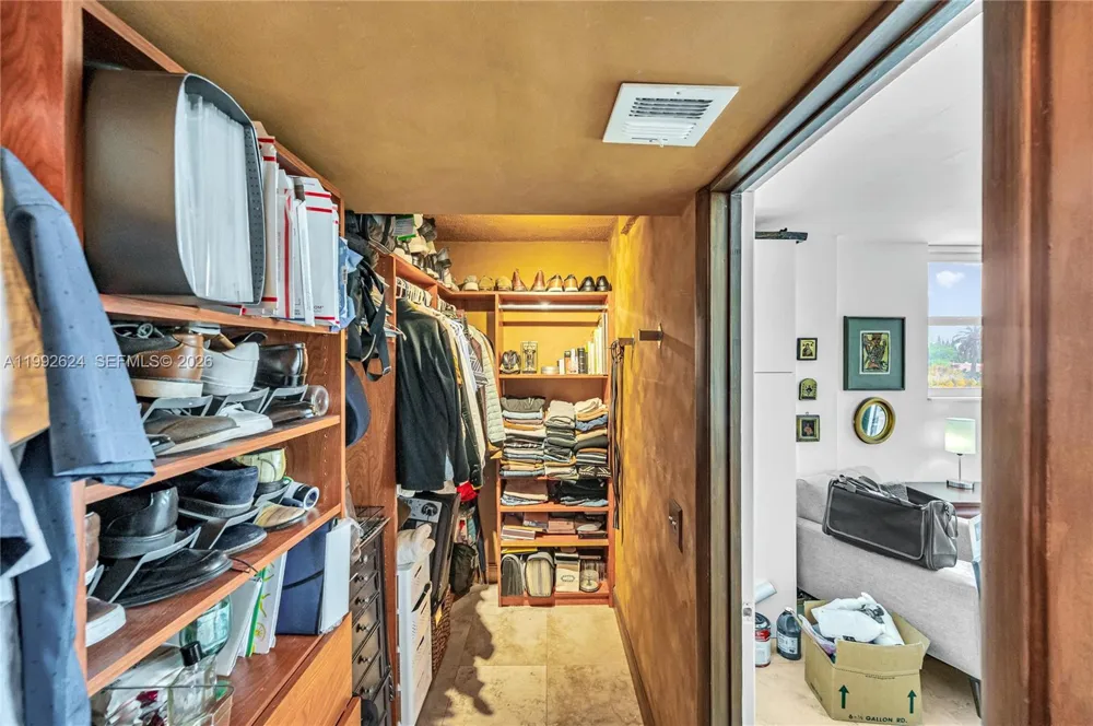 1228 West Ave #209 Miami Beach, FL 33139