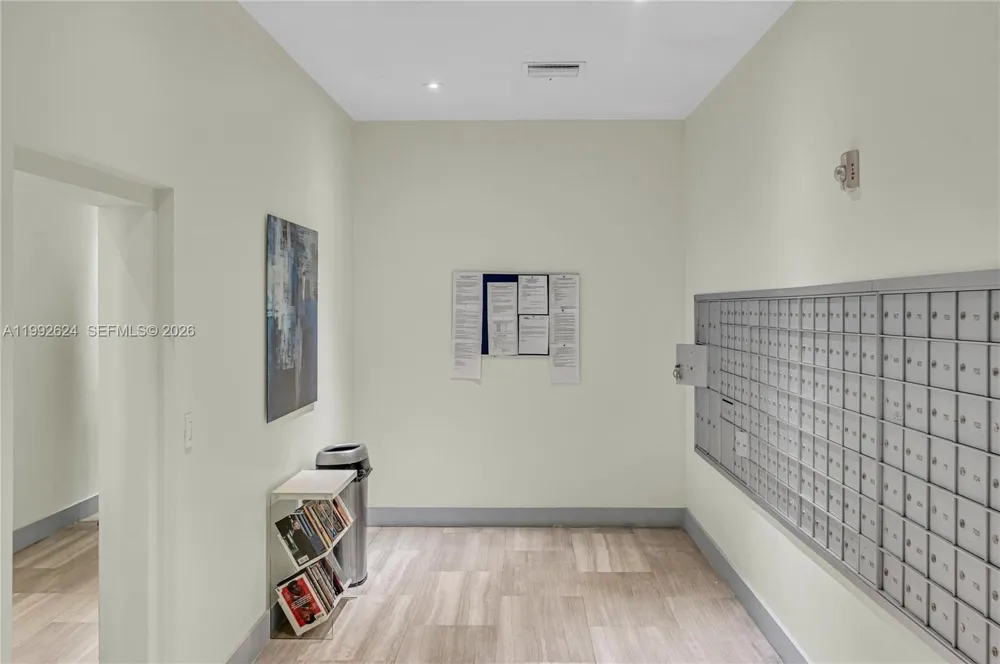 1228 West Ave #209 Miami Beach, FL 33139