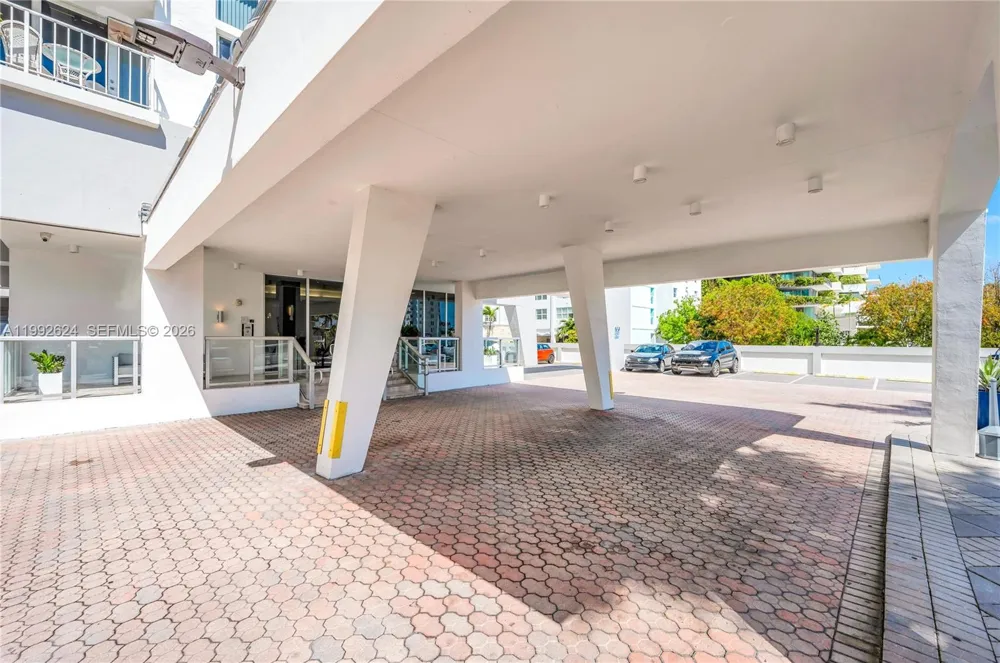 1228 West Ave #209 Miami Beach, FL 33139