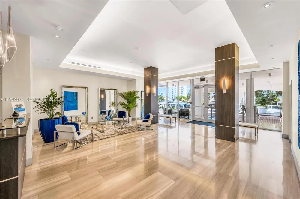 1228 West Ave #209 Miami Beach, FL 33139