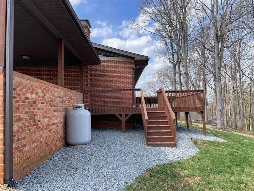 5956 US Highway 268 Dobson, NC 27017