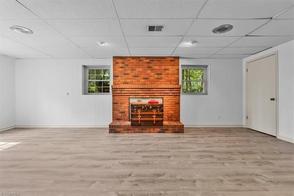 1905 Glenn Drive Reidsville, NC 27320