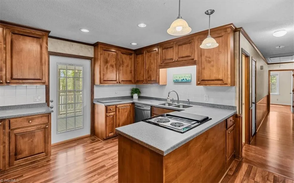1905 Glenn Drive Reidsville, NC 27320