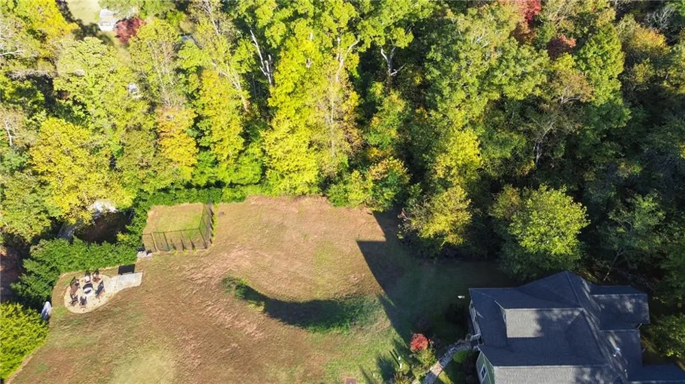 148 Village Drive Clarkesville, GA 30523