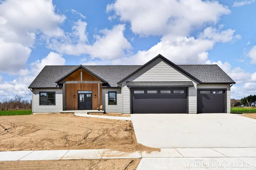 12479 Nora Court Allendale Charter Township, MI 49401