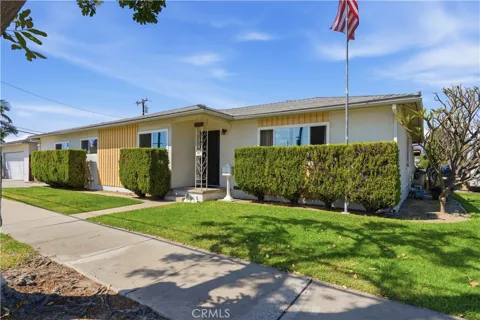 285 W Covina