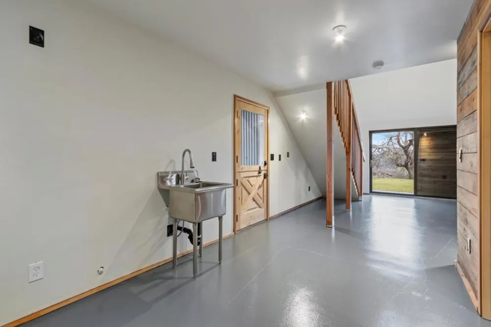 13925 Sheila Avenue Morgan Hill, CA 95037