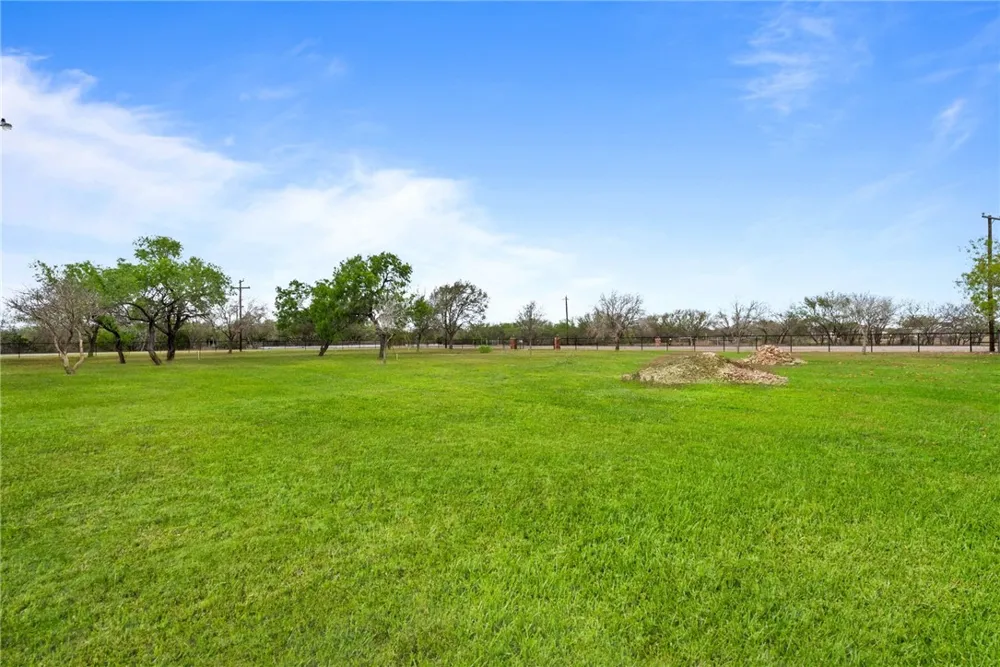 230 CR 3071 Orange Grove, TX 78372