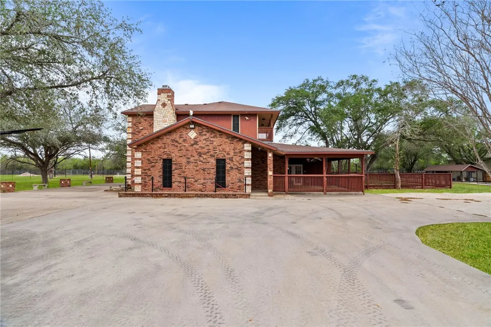230 CR 3071 Orange Grove, TX 78372