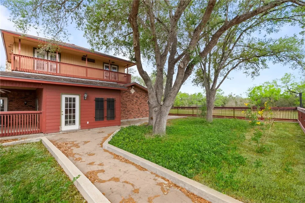 230 CR 3071 Orange Grove, TX 78372
