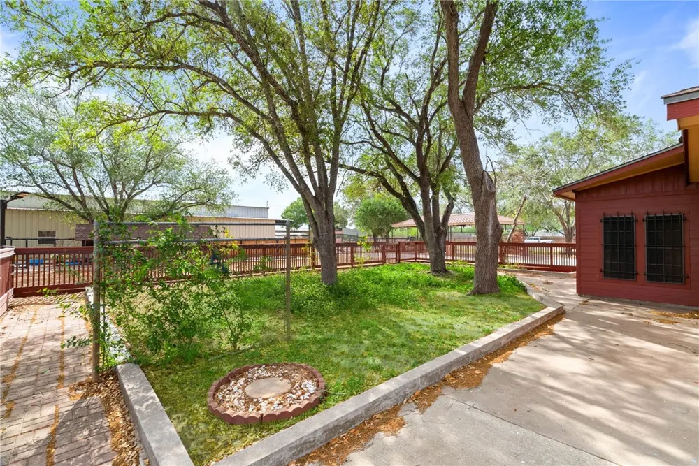230 CR 3071 Orange Grove, TX 78372