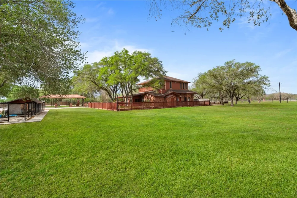 230 CR 3071 Orange Grove, TX 78372