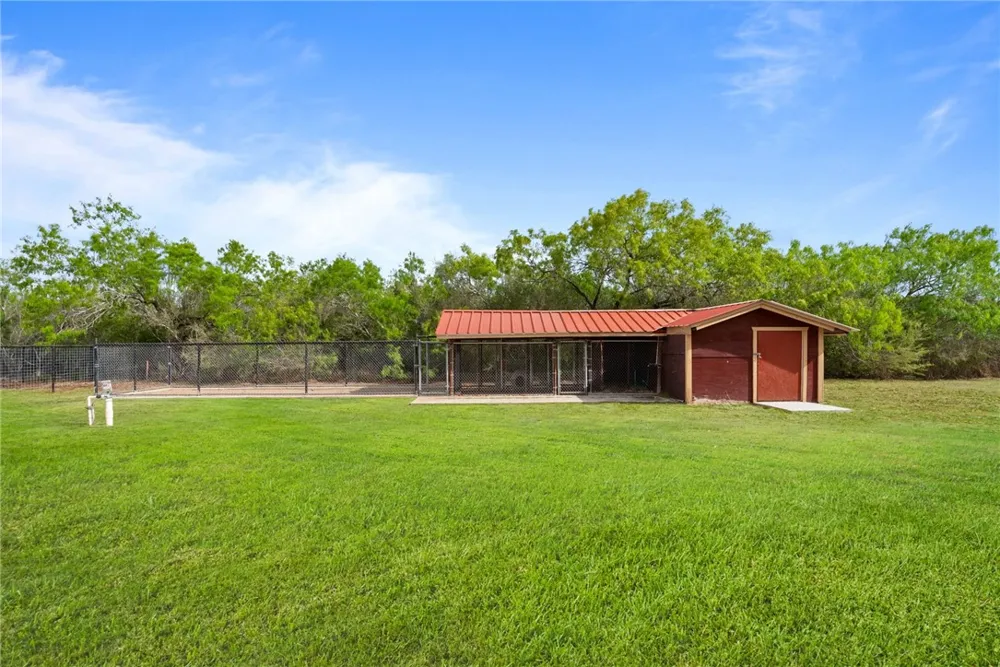 230 CR 3071 Orange Grove, TX 78372