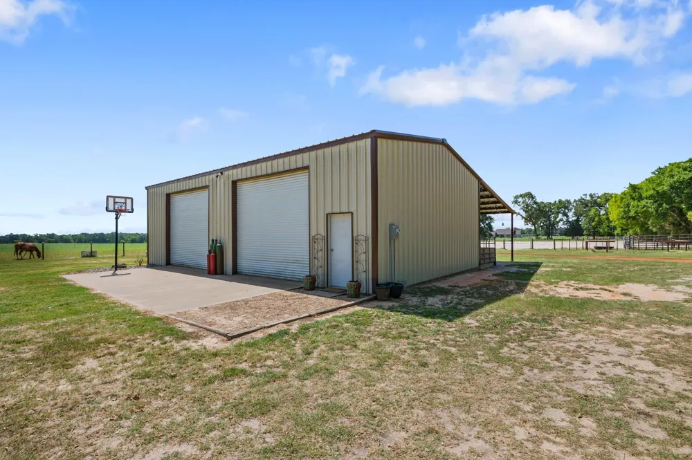 384 County Road 1875 Grapeland, TX 75844