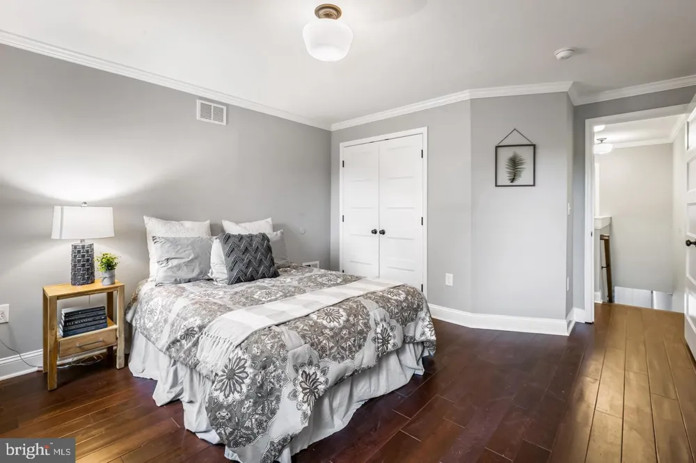 3019 KESWICK ROAD Baltimore, MD 21211