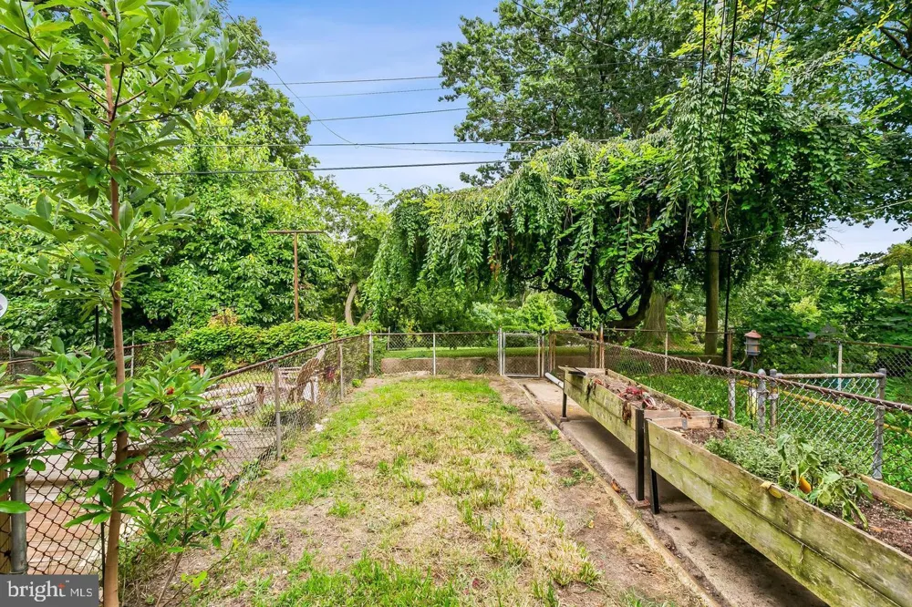 3019 KESWICK ROAD Baltimore, MD 21211