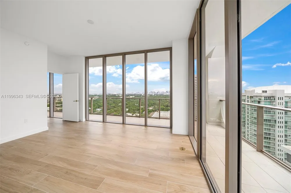 2678 Tigertail Ave #2006 Coconut Grove, FL 33133