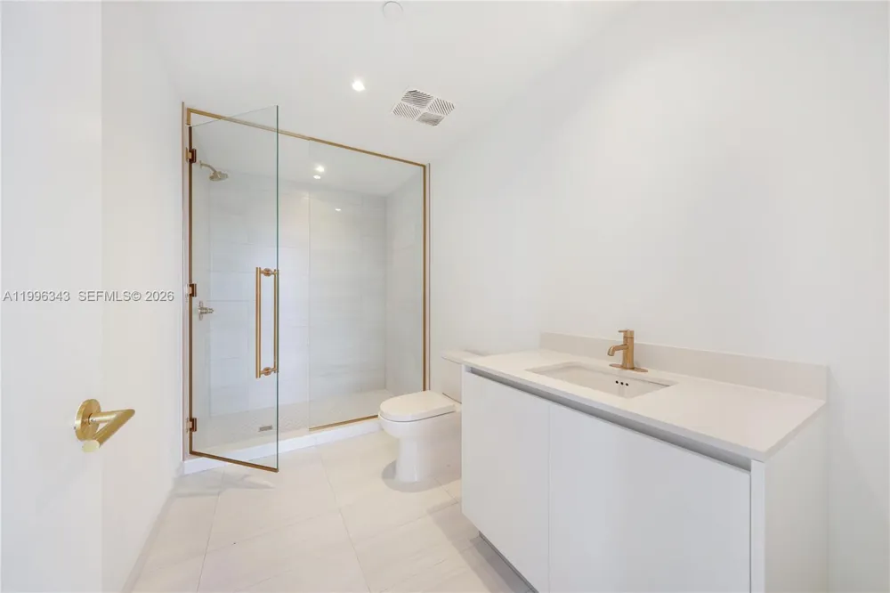 2678 Tigertail Ave #2006 Coconut Grove, FL 33133