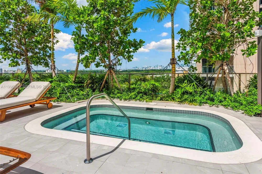 2678 Tigertail Ave #2006 Coconut Grove, FL 33133