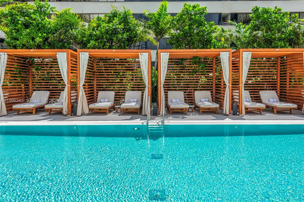 2678 Tigertail Ave #2006 Coconut Grove, FL 33133