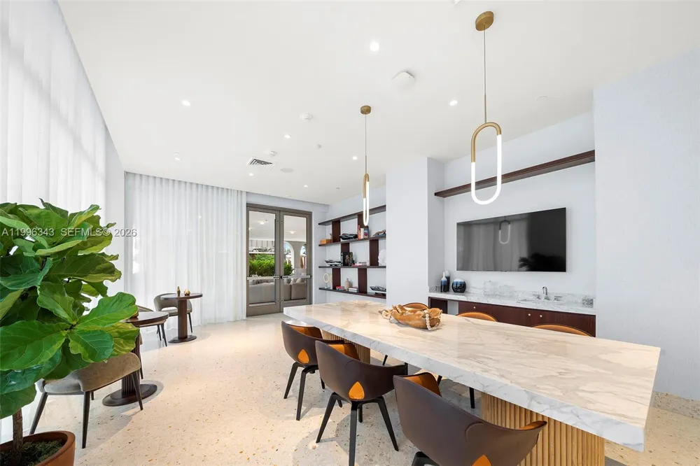 2678 Tigertail Ave #2006 Coconut Grove, FL 33133