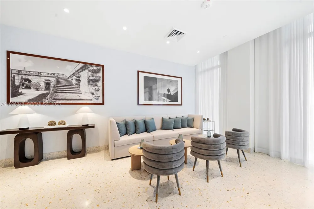 2678 Tigertail Ave #2006 Coconut Grove, FL 33133