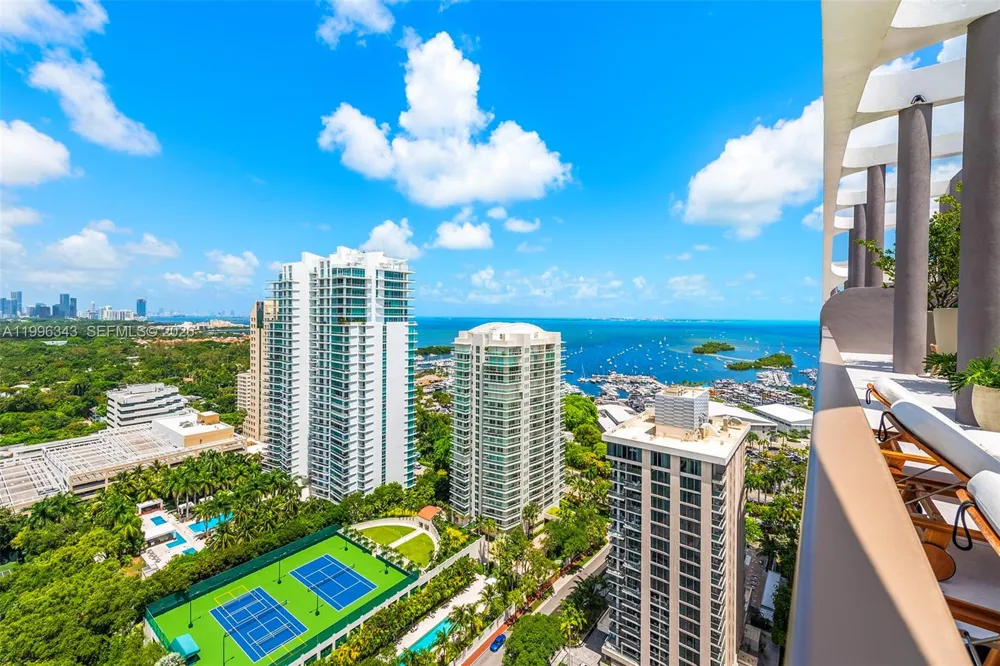 2678 Tigertail Ave #2006 Coconut Grove, FL 33133