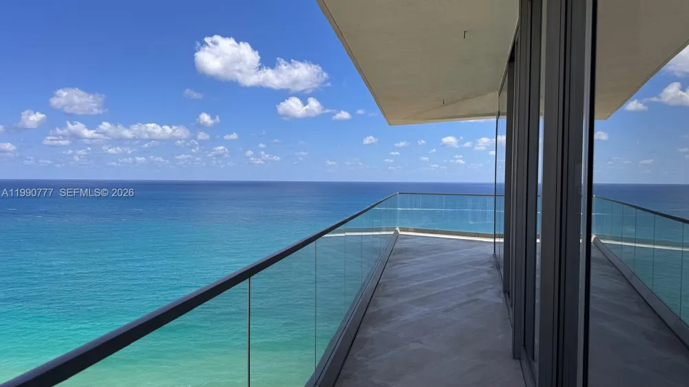 18975 Collins Ave #2500 Sunny Isles Beach, FL 33160