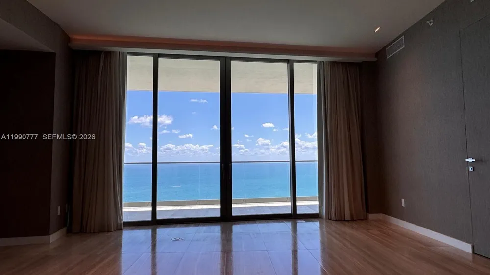 18975 Collins Ave #2500 Sunny Isles Beach, FL 33160