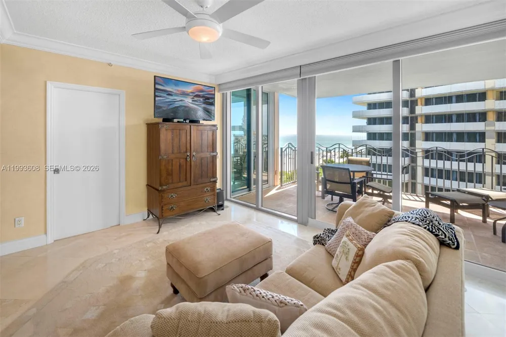 1500 Ocean Drive #702 Miami Beach, FL 33139