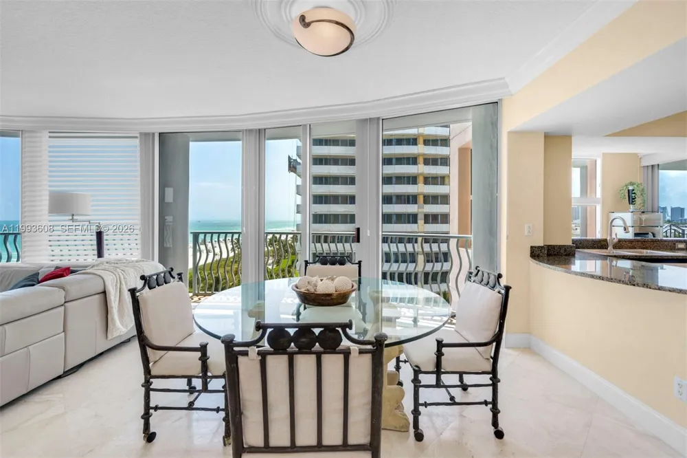 1500 Ocean Drive #702 Miami Beach, FL 33139