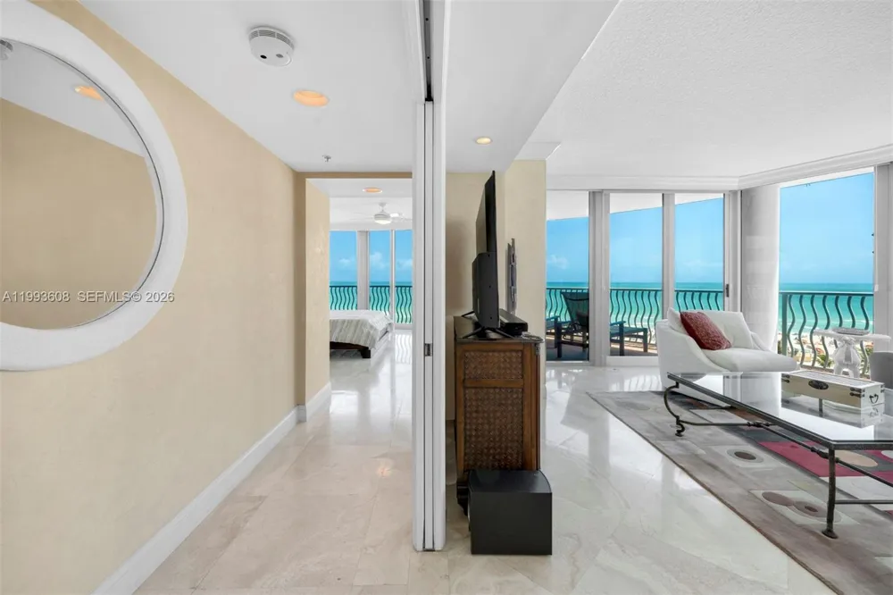 1500 Ocean Drive #702 Miami Beach, FL 33139