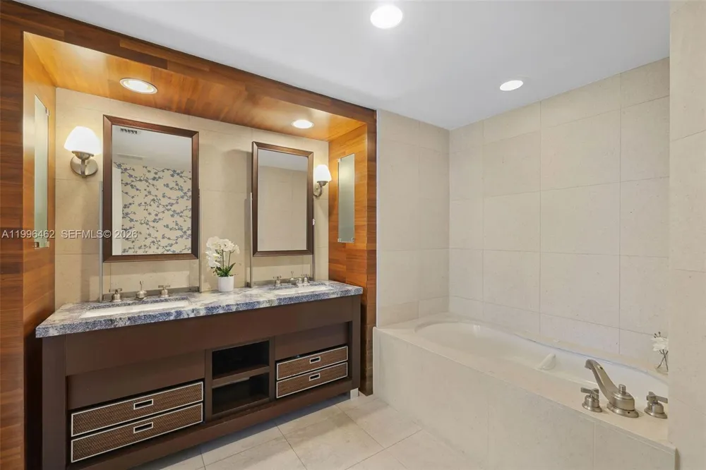 6799 Collins Ave #1106 Miami Beach, FL 33141