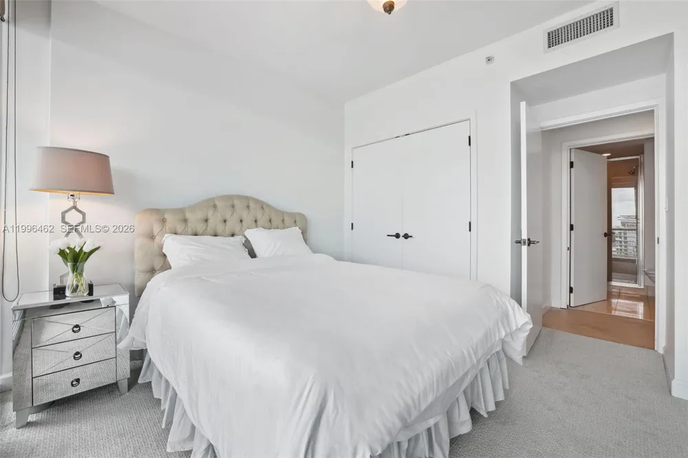 6799 Collins Ave #1106 Miami Beach, FL 33141