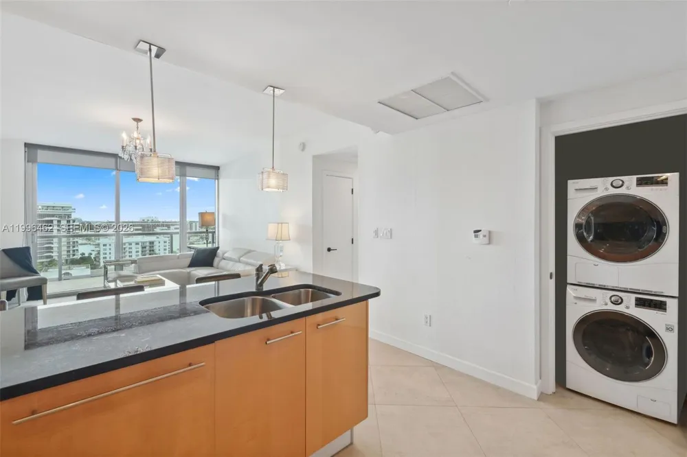 6799 Collins Ave #1106 Miami Beach, FL 33141
