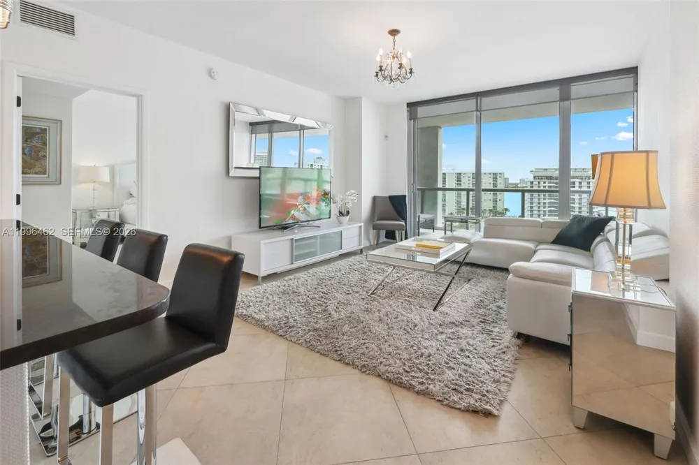 6799 Collins Ave #1106 Miami Beach, FL 33141