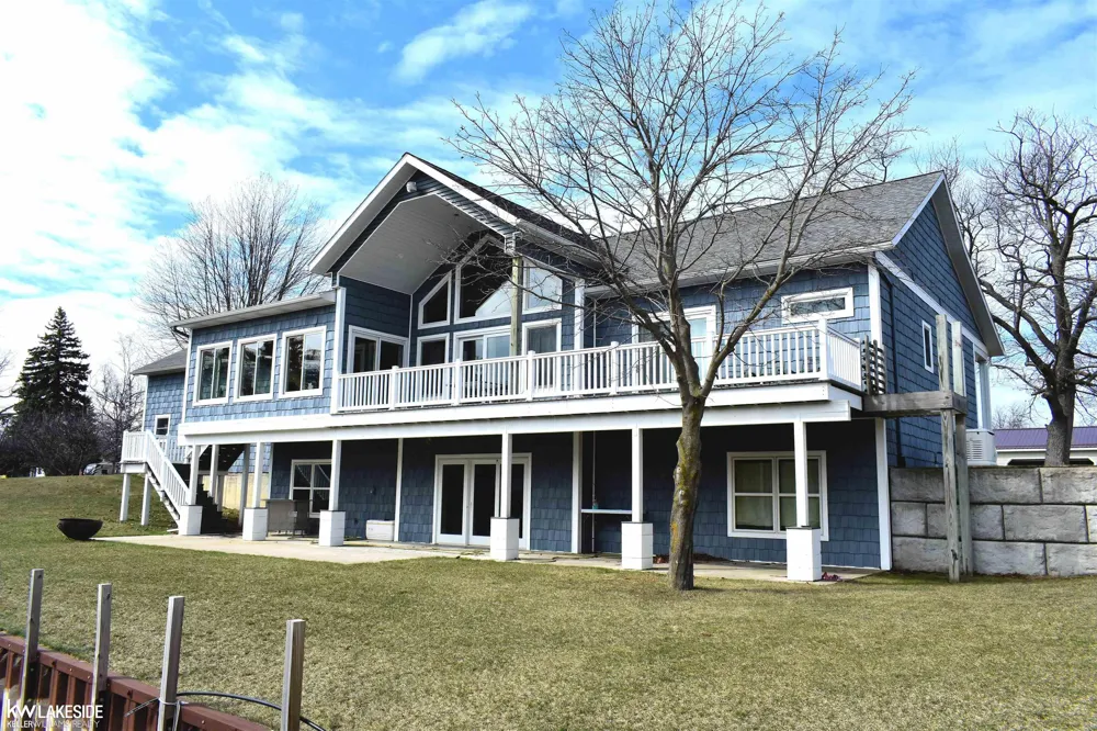4378 Iroquois Drive Caseville Township, MI 48755