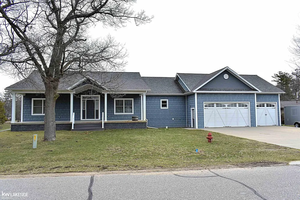 4378 Iroquois Drive Caseville Township, MI 48755