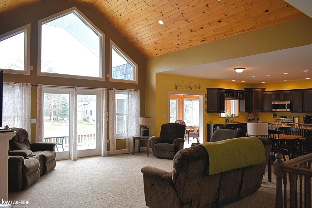 4378 Iroquois Drive Caseville Township, MI 48755